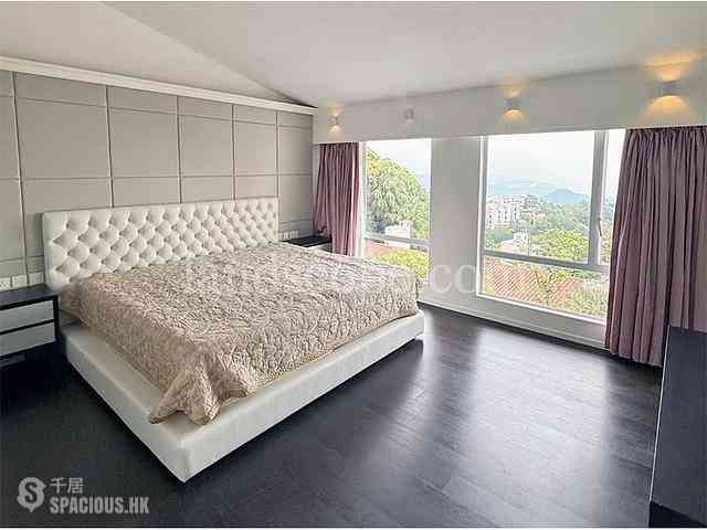 The Peak - Strawberry Hill 06