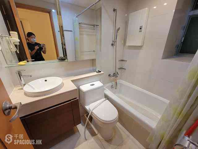 Tung Chung - Coastal Skyline Phase 3 La Rossa Block Block A (Block 7) 03
