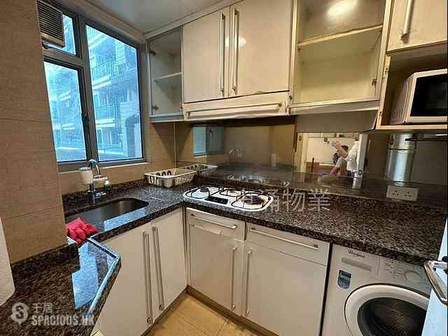 Tung Chung - Caribbean Coast Phase 2 Albany Cove 09