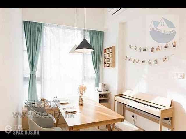 Clear Water Bay - Mount Pavilia 01