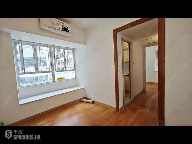 Wan Chai - Silvervale Mansion 01
