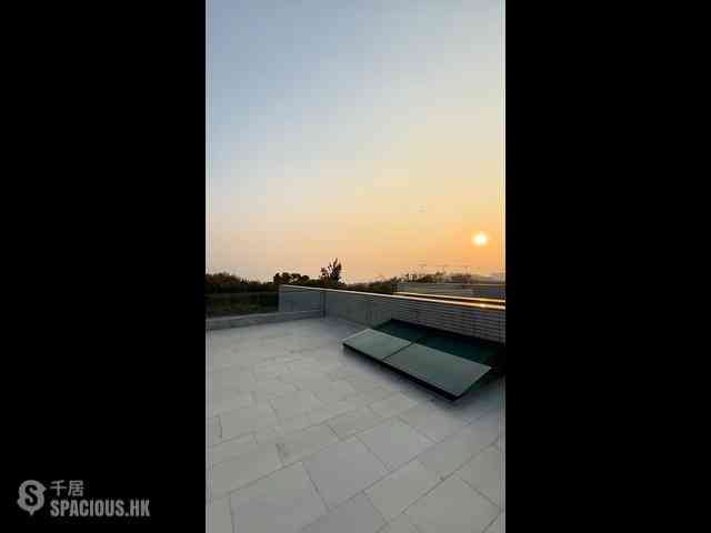 Siu Lam - Peak Castle 07