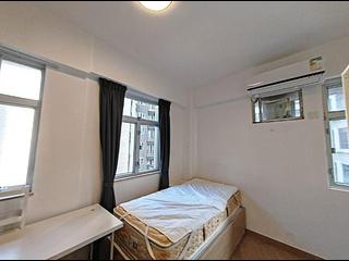 Mid Levels Central - Jing Tai Garden Mansion 06