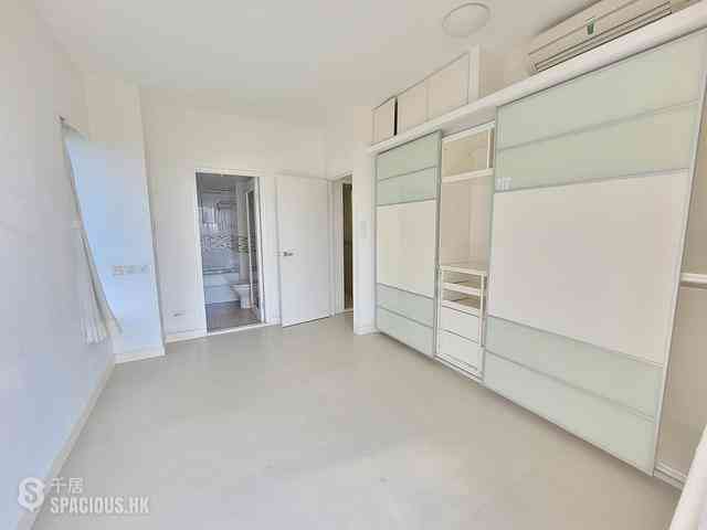 Repulse Bay - The Brentwood 08