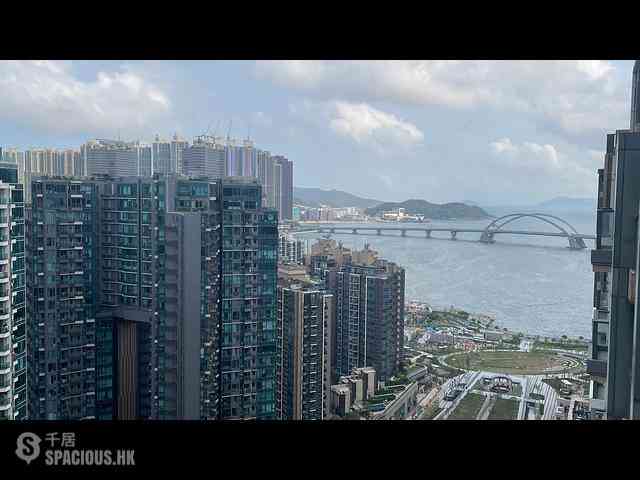 Tseung Kwan O - The Wings IIIA 01