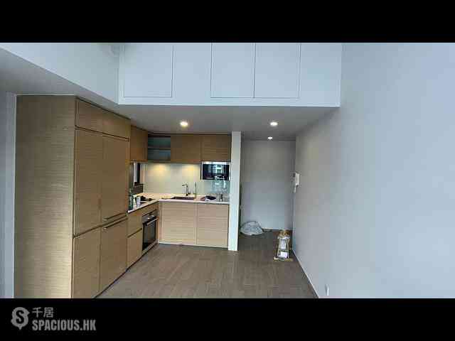 Tseung Kwan O - The Wings IIIA 04