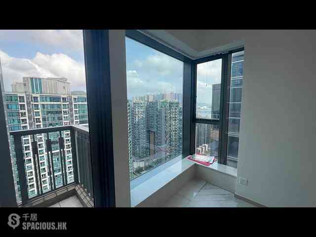 Tseung Kwan O - The Wings IIIA 09
