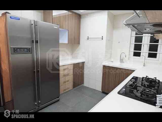 Braemar Hill - Coral Court 05
