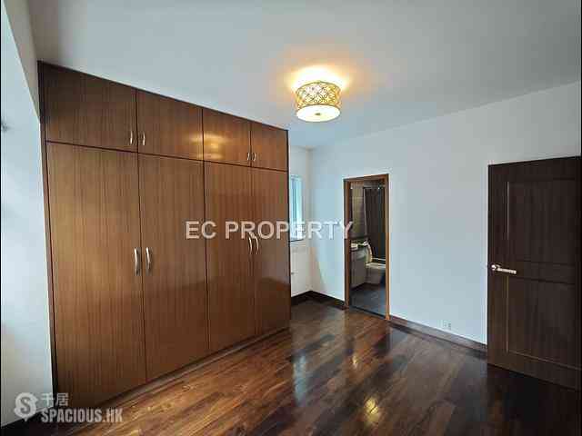 Tai Hang - Sunrise Court 08