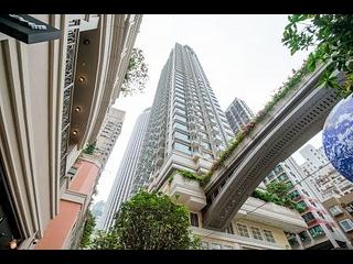 Wan Chai - The Avenue Phase 2 05