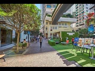 Wan Chai - The Avenue Phase 2 06