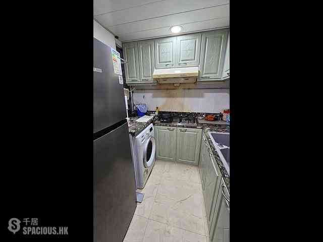 Sai Ying Pun - Yue Sun Mansion 05