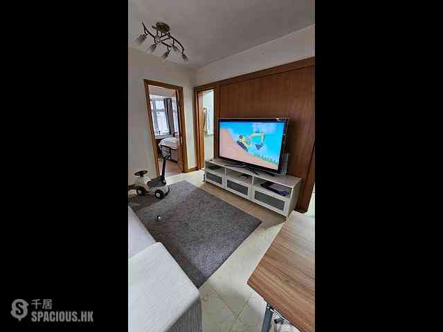 Sai Ying Pun - Yue Sun Mansion 01