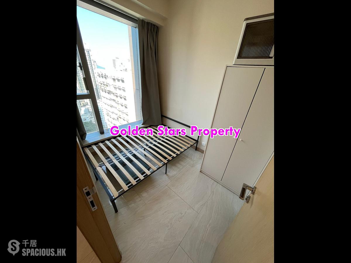 Sai Ying Pun - King's Hill 01