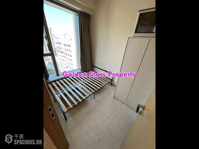 Sai Ying Pun - King's Hill 01