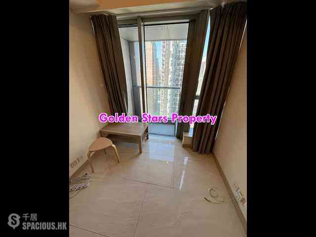 Sai Ying Pun - King's Hill 06