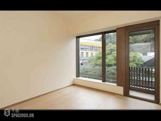 Shau Kei Wan - Island Garden 03