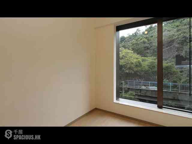 Shau Kei Wan - Island Garden 04
