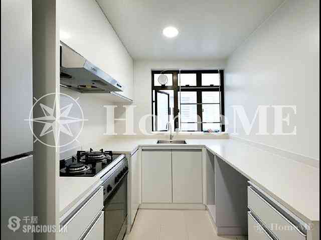 Happy Valley - Antonia House 10