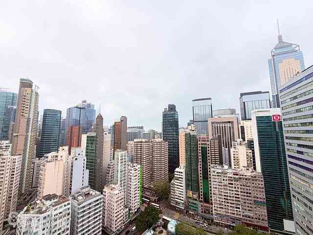 Wan Chai - The Avenue Phase 2 Block 1 01