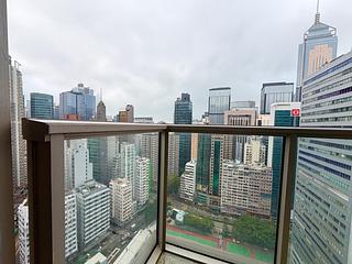 Wan Chai - The Avenue Phase 2 Block 1 02