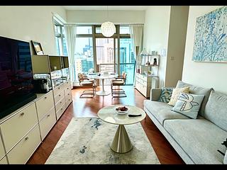 Wan Chai - The Avenue Phase 2 Block 1 03