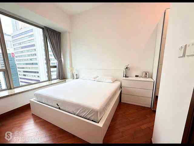 Wan Chai - The Avenue Phase 2 Block 1 07