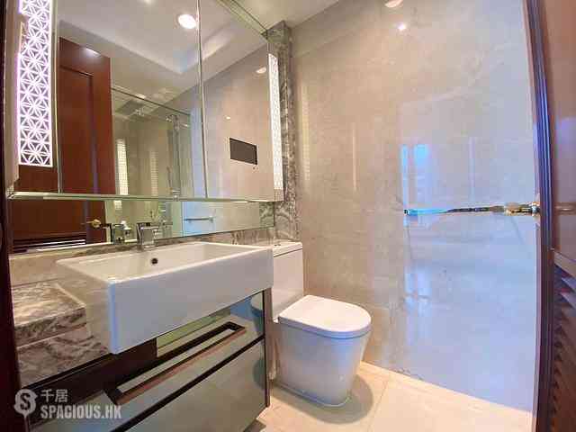 Wan Chai - The Avenue Phase 2 Block 1 10