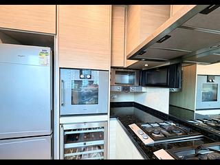 Wan Chai - The Avenue Phase 2 Block 1 15