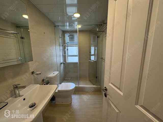 Leighton Hill - Rose Court 06