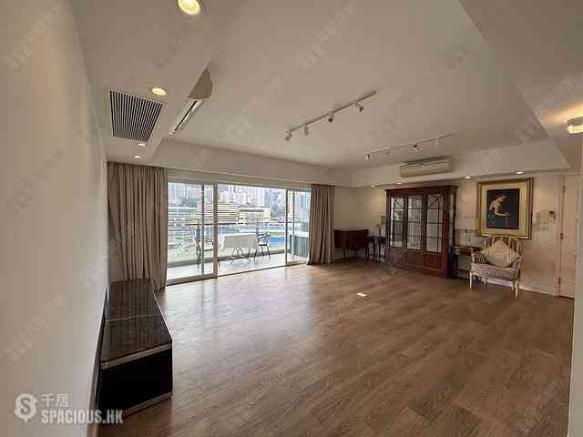 Leighton Hill - Rose Court 14