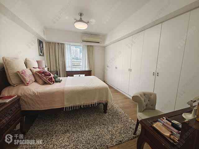 Leighton Hill - Rose Court 16