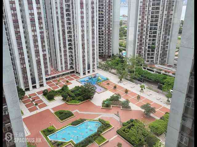 Tai Koo Shing - Tai Koo Shing Kam Din Terrace 01