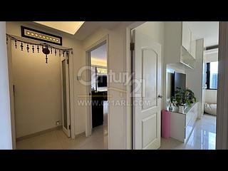 Pok Fu Lam - Baguio Villa Block 42 11