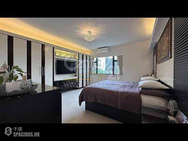 Pok Fu Lam - Baguio Villa Block 42 15