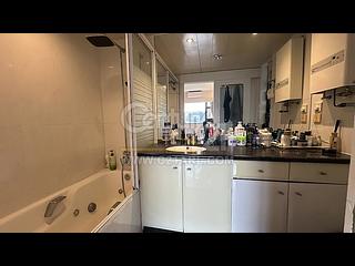 Pok Fu Lam - Baguio Villa Block 42 16