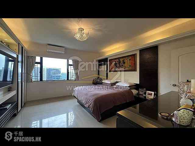 Pok Fu Lam - Baguio Villa Block 42 17