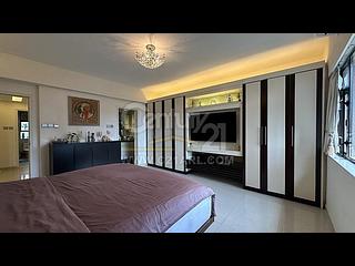 Pok Fu Lam - Baguio Villa Block 42 18
