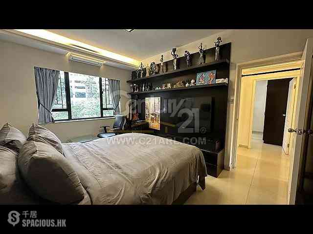Pok Fu Lam - Baguio Villa Block 42 20