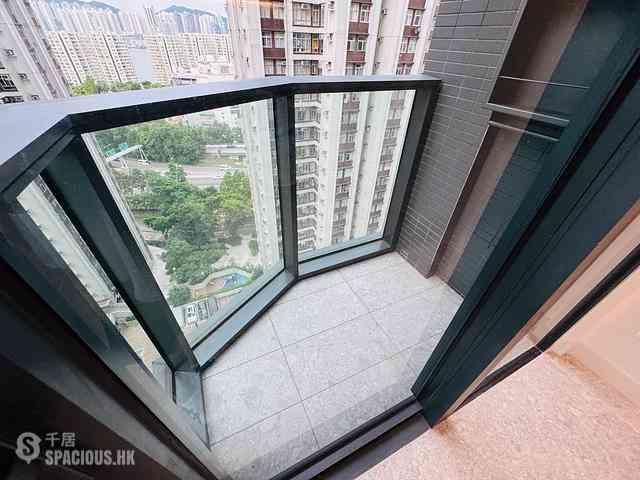 Quarry Bay - The Holborn 05