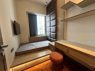 Ap Lei Chau - Marina South Block 1 12
