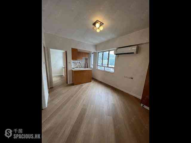 Sai Ying Pun - Manifold Court 01
