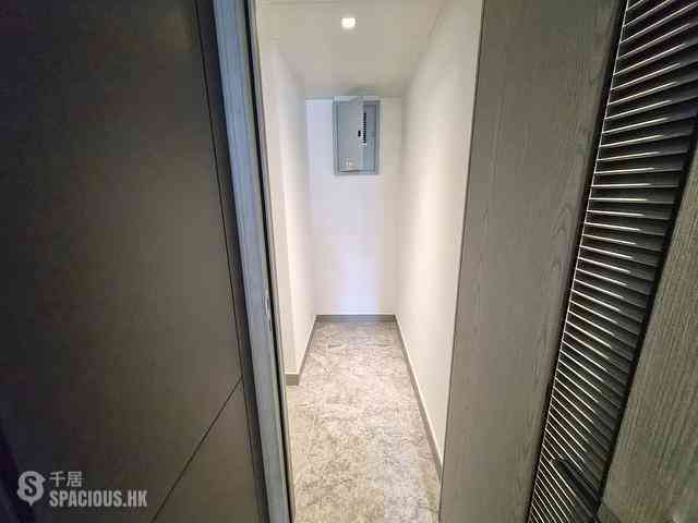 Wong Chuk Hang - The Southside Phase 3B Blue Coast Tower 1B 09