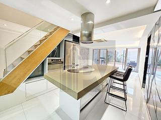 Happy Valley - 8, Shan Kwong Road 05