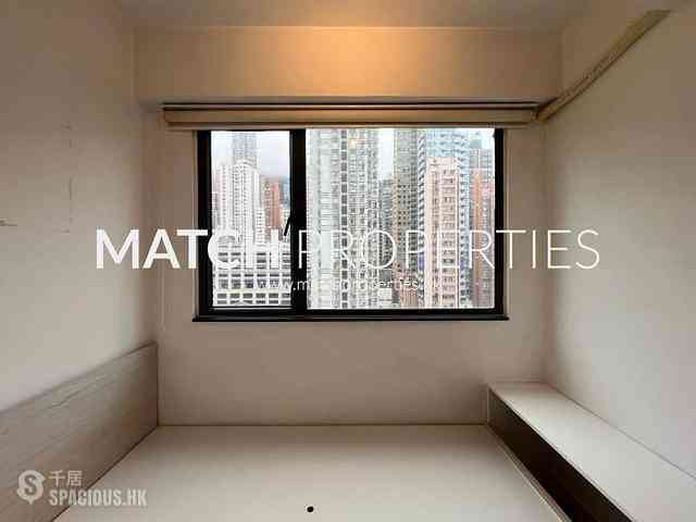 Sai Ying Pun - Tung Cheung Building 08