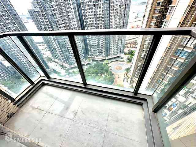 Tung Chung - The Visionary 03