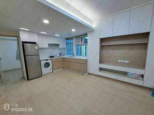 Sai Ying Pun - True Light Building 05