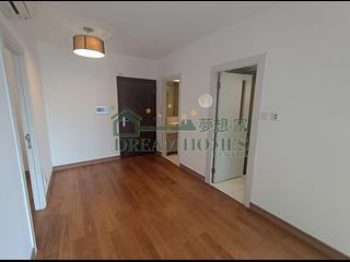 Soho - Centrestage 03