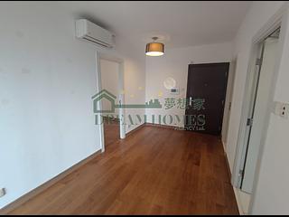 Soho - Centrestage 05