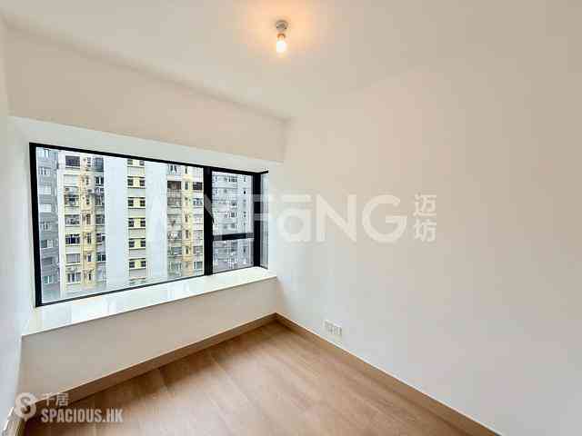 Mid Levels Central - 62B, Robinson Road 06